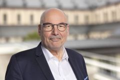 Portrait Dr. Armin Bettinger